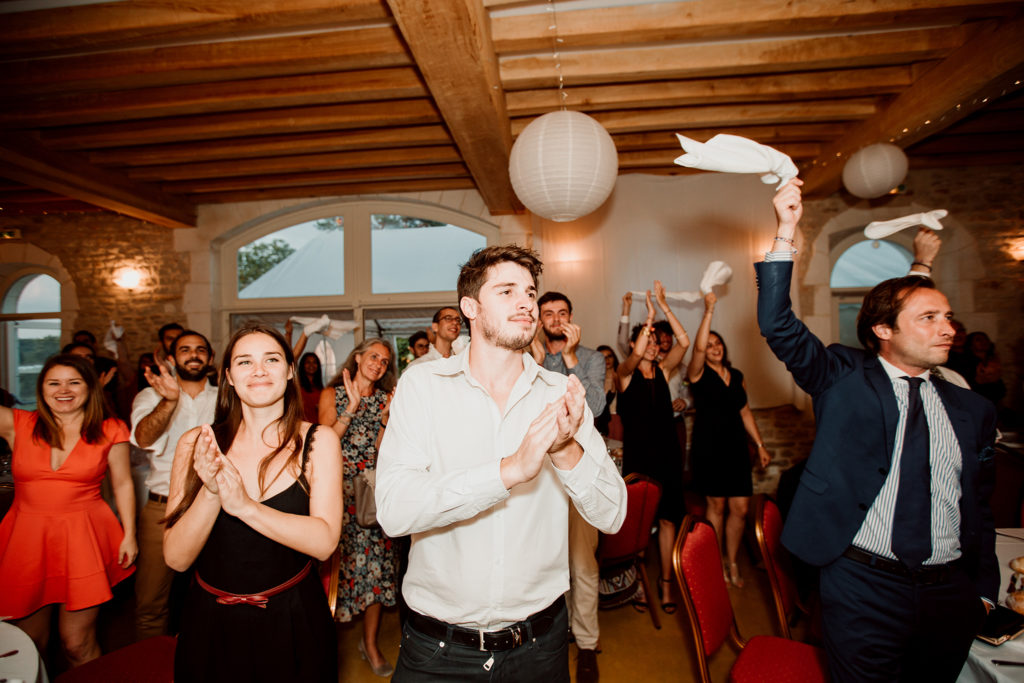 Entrée des mariés salle du Domaine du Bouloy