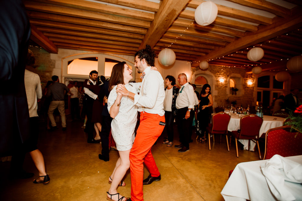 Soirée dansante du mariage de Cécile et Clément au Domaine du Bouloy