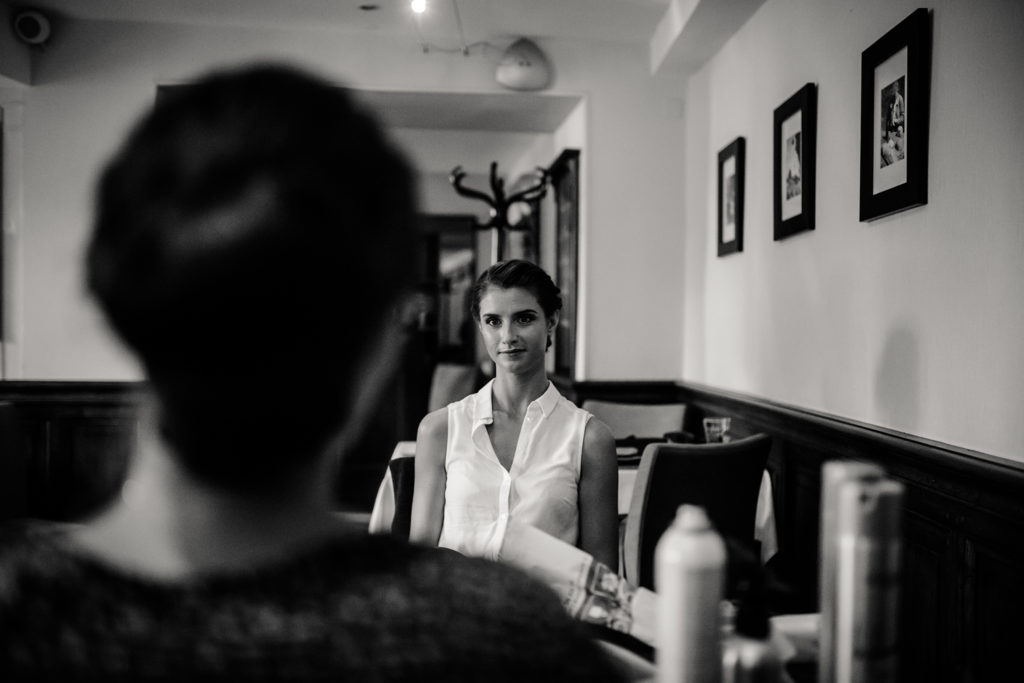 Préparatif de la mariée à l'auberge des Sources