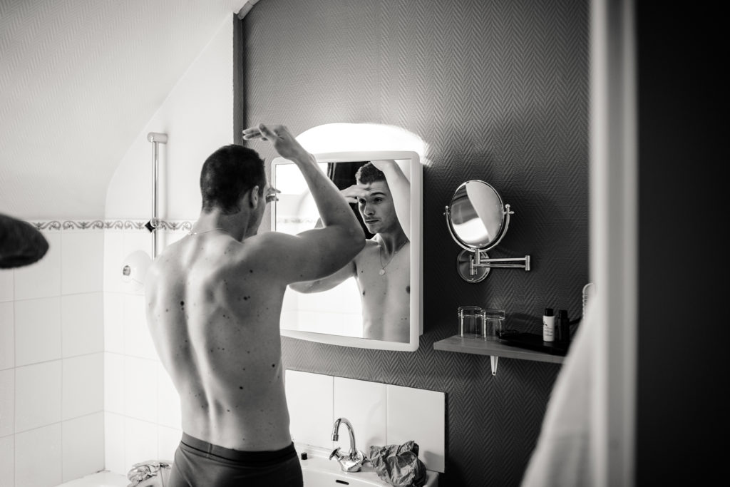 Préparatif du marié au Domaine du Bouloy